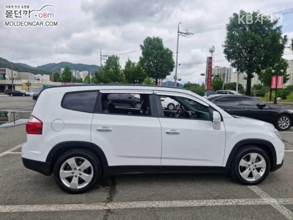 Chevrolet Orlando — miniaturë 4