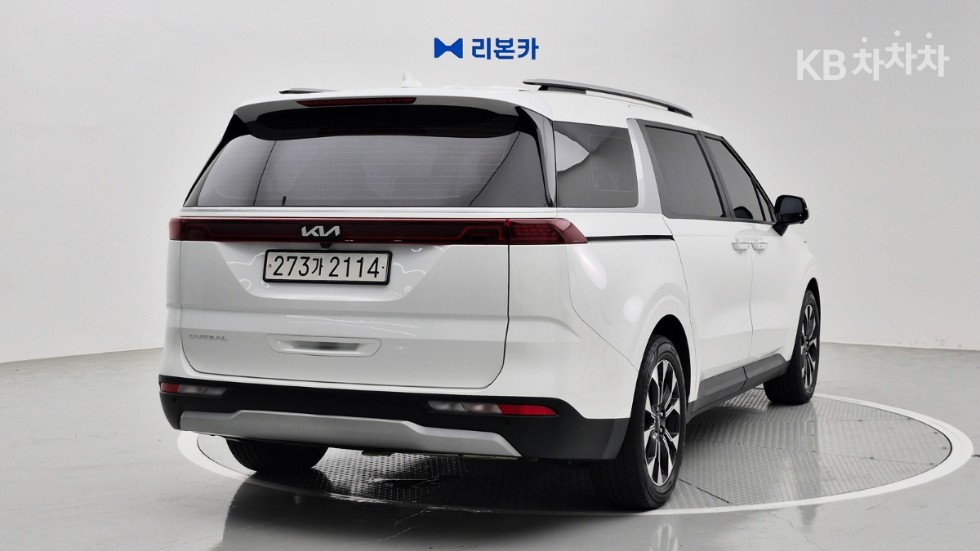 Kia Carnival — miniaturë 4