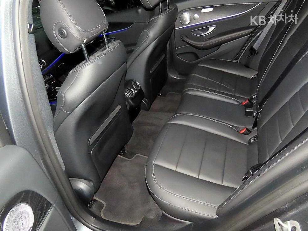 Mercedes-Benz E-klasse — miniaturë 7