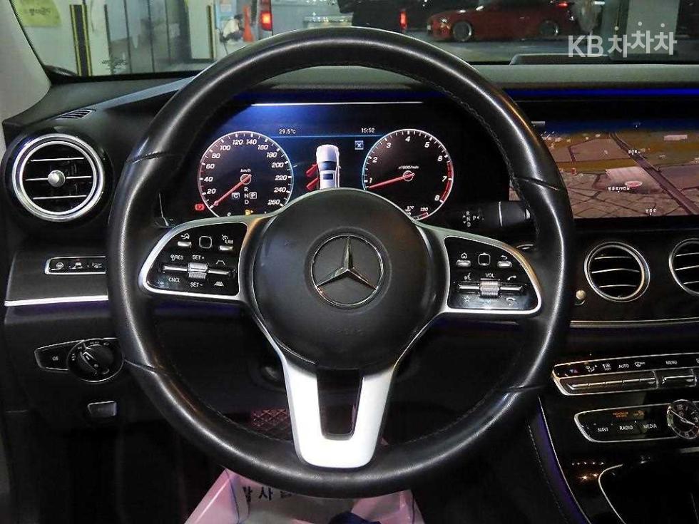 Mercedes-Benz E-klasse — miniaturë 8