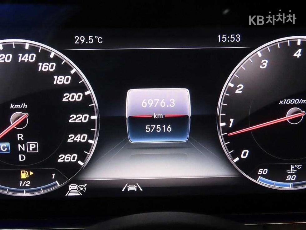 Mercedes-Benz E-klasse — miniaturë 9