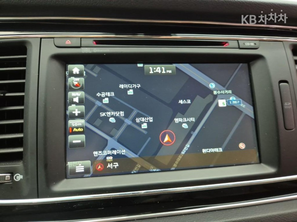 Kia Carnival — miniaturë 13
