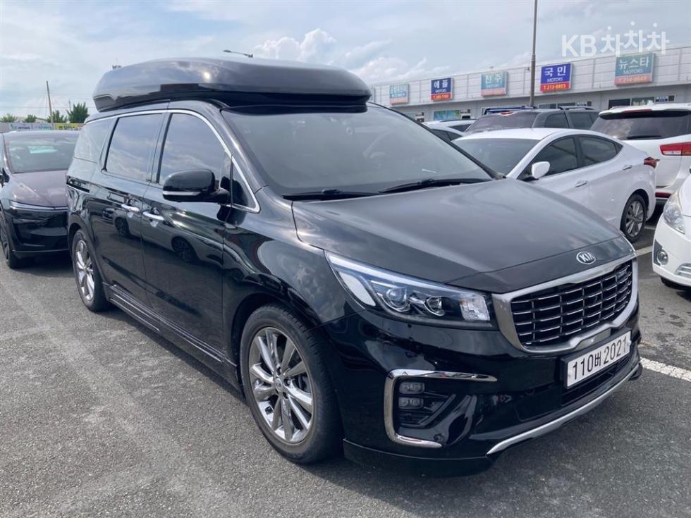 Kia Carnival — miniaturë 2