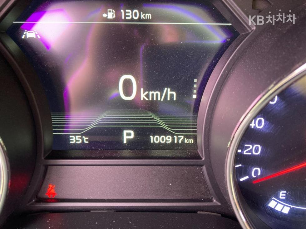 Kia Carnival — miniaturë 3