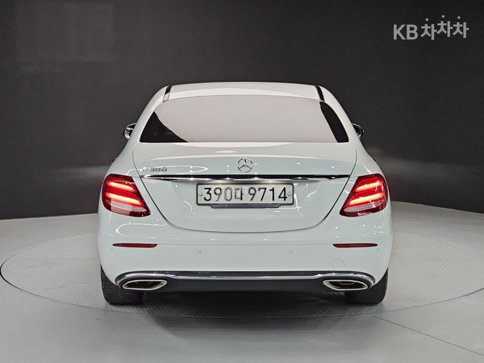 Mercedes-Benz E-klasse — miniaturë 3