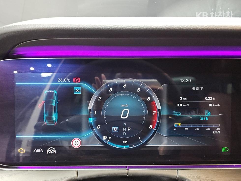 Mercedes-Benz E-klasse — miniaturë 6