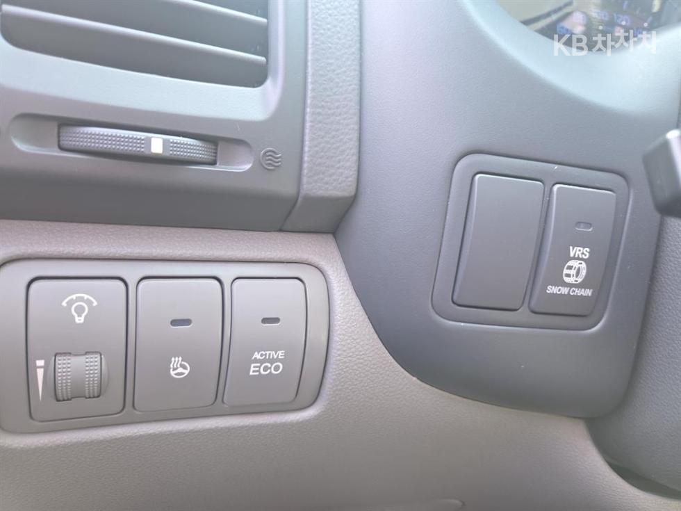 Kia Carnival — miniaturë 17