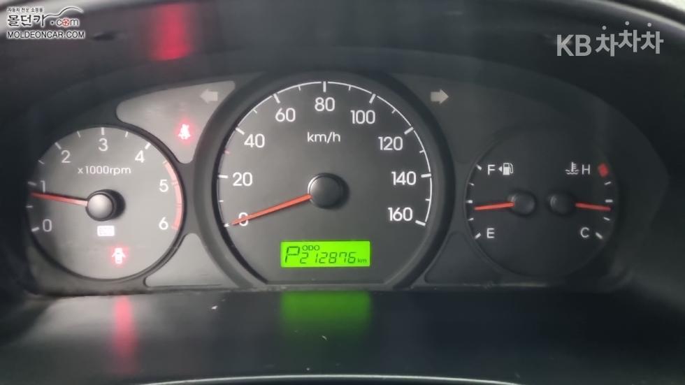 Hyundai Starex — miniaturë 5