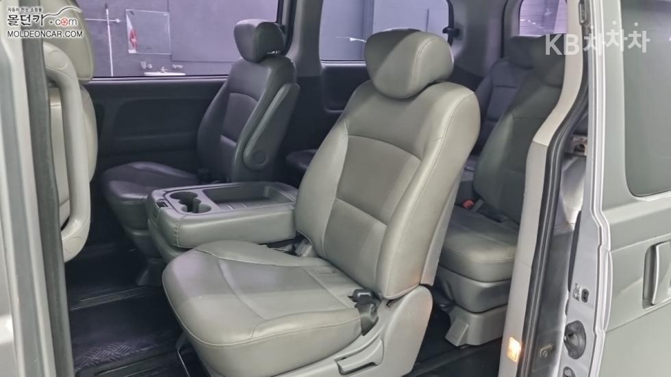 Hyundai Starex — miniaturë 10