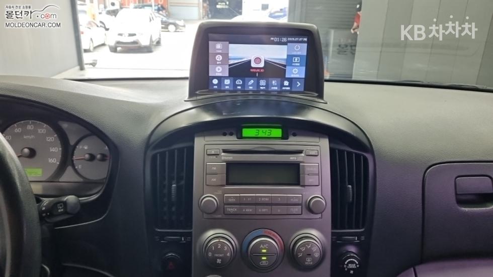 Hyundai Starex — miniaturë 12