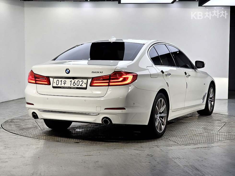BMW 5er — miniaturë 2