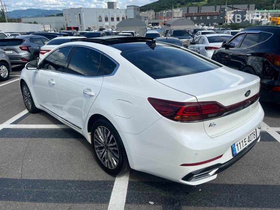 Kia K7 — miniaturë 5