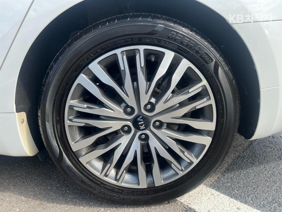 Kia K7 — miniaturë 7