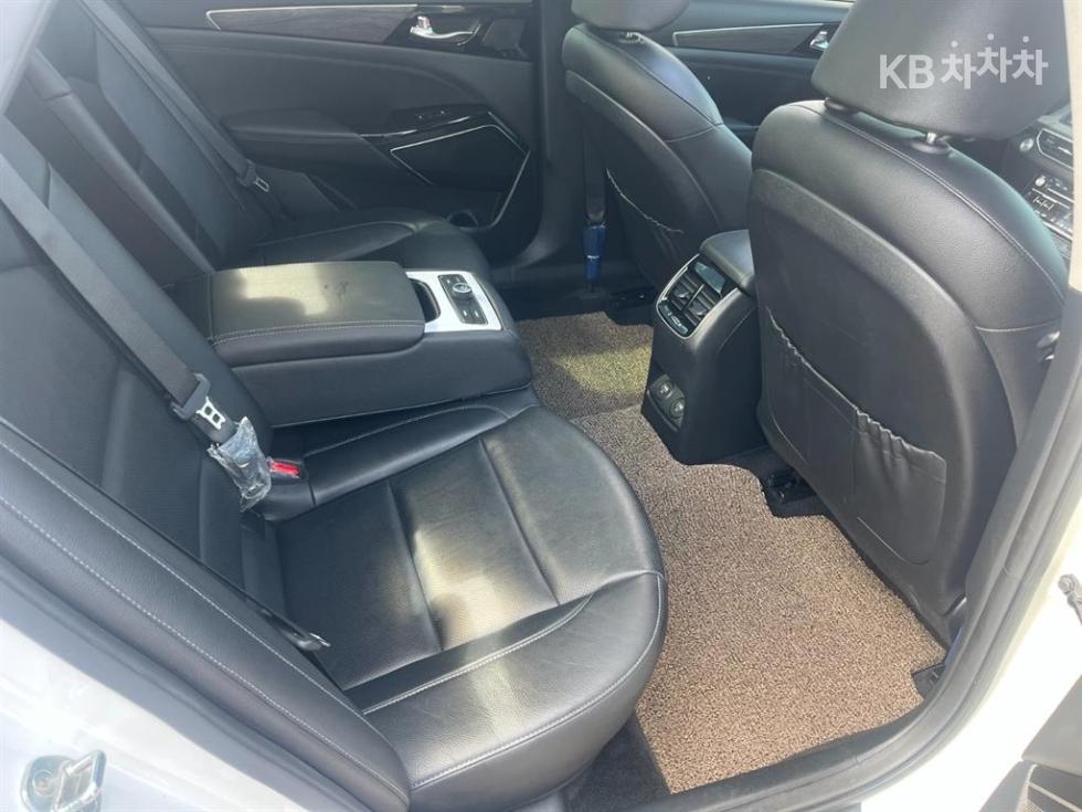 Kia K7 — miniaturë 18
