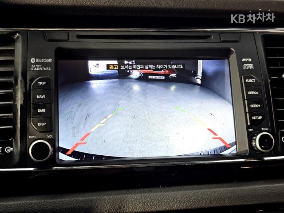 Kia Carnival — miniaturë 13