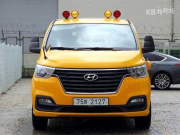 Hyundai Starex 어린이버스 15인승 4WD — foto 1
