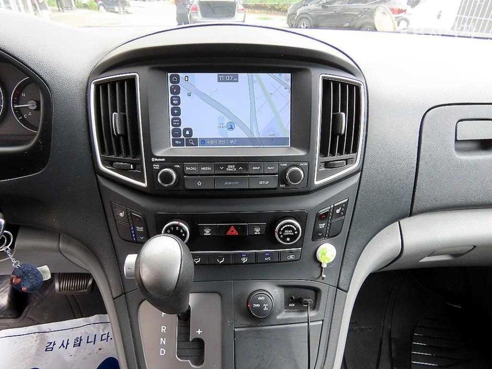 Hyundai Starex — miniaturë 12