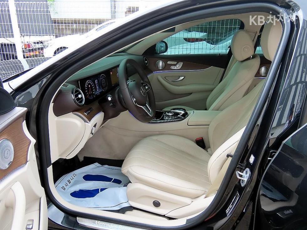 Mercedes-Benz E-klasse — miniaturë 5