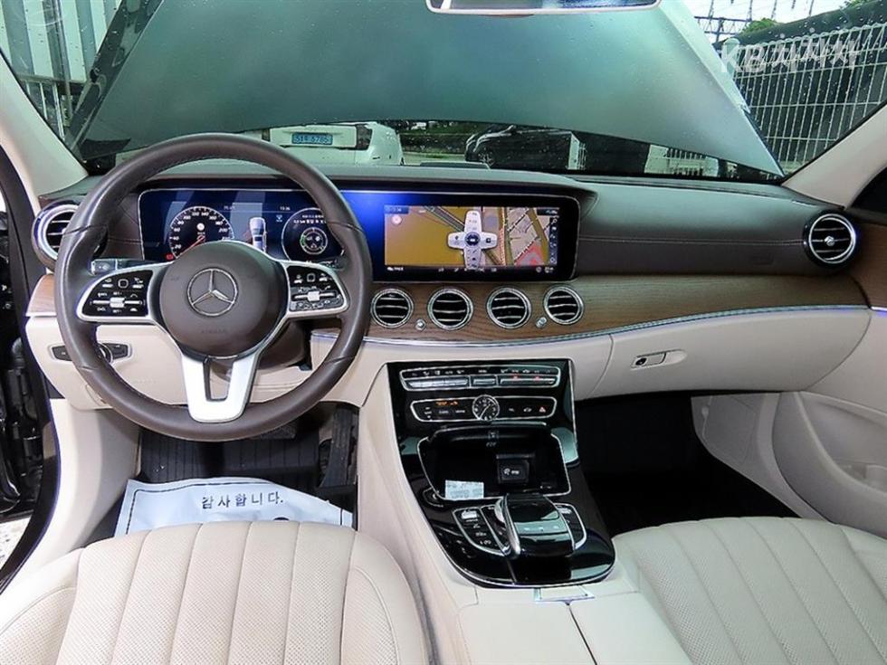 Mercedes-Benz E-klasse — miniaturë 7