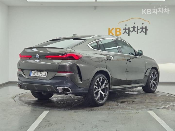 BMW X6 — miniaturë 4