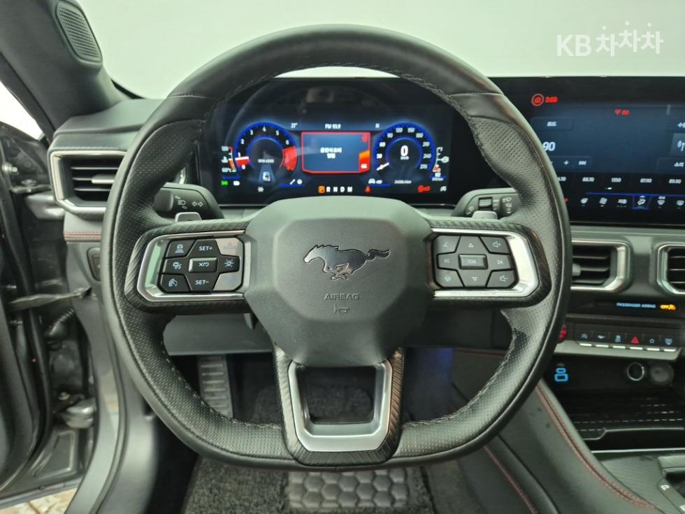 2024 Ford Used Car photo