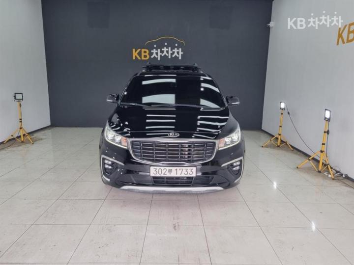Kia Carnival 9인승 2.2 디젤 — foto 1