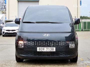 Hyundai Staria 2.2  3  mordern — foto 1