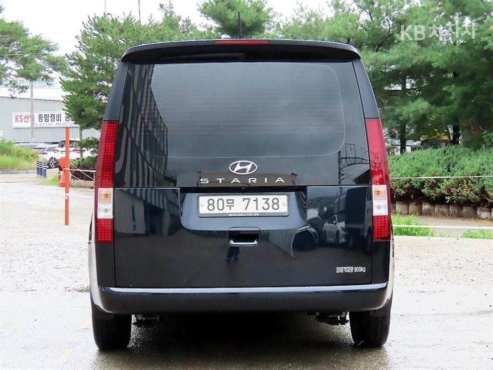 Hyundai Staria — miniaturë 4