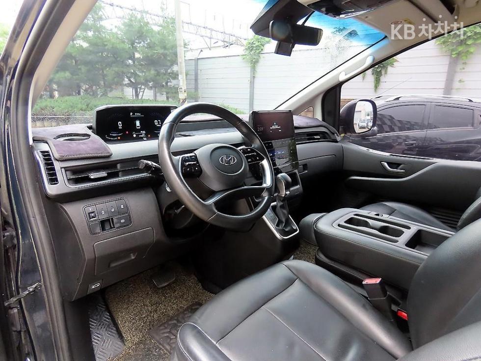 Hyundai Staria — miniaturë 7