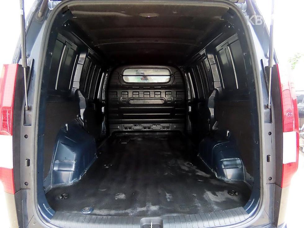 Hyundai Staria — miniaturë 17