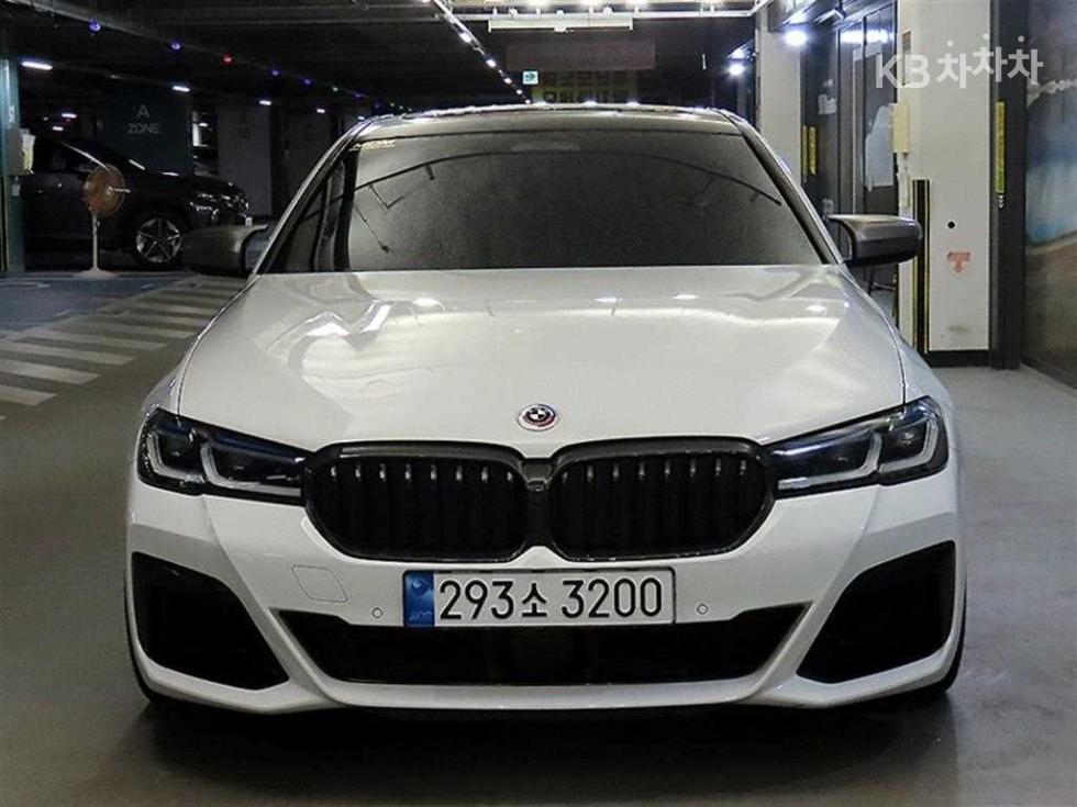 2022 BMW BMW 5 (G30) photo