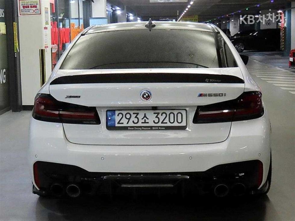 2022 BMW BMW 5 (G30) photo
