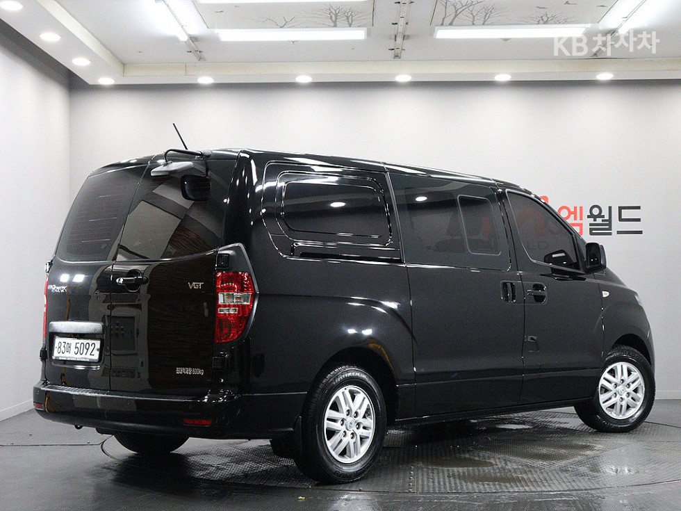 Hyundai Starex — miniaturë 3