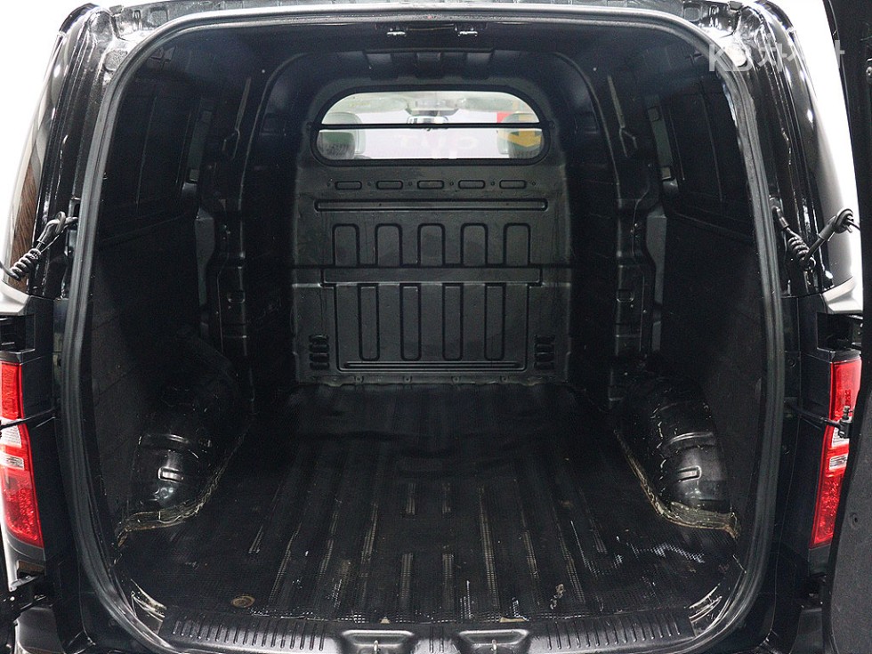 Hyundai Starex — miniaturë 5