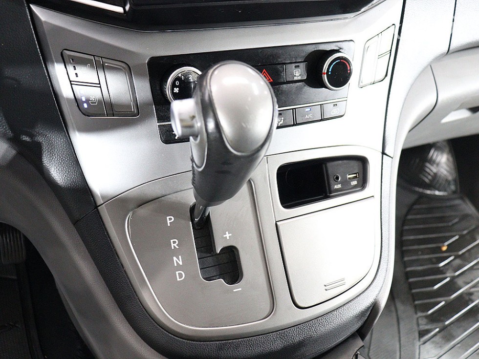 Hyundai Starex — miniaturë 9