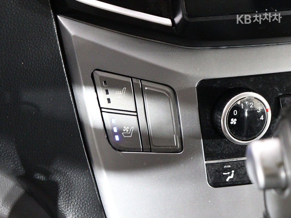 Hyundai Starex — miniaturë 10