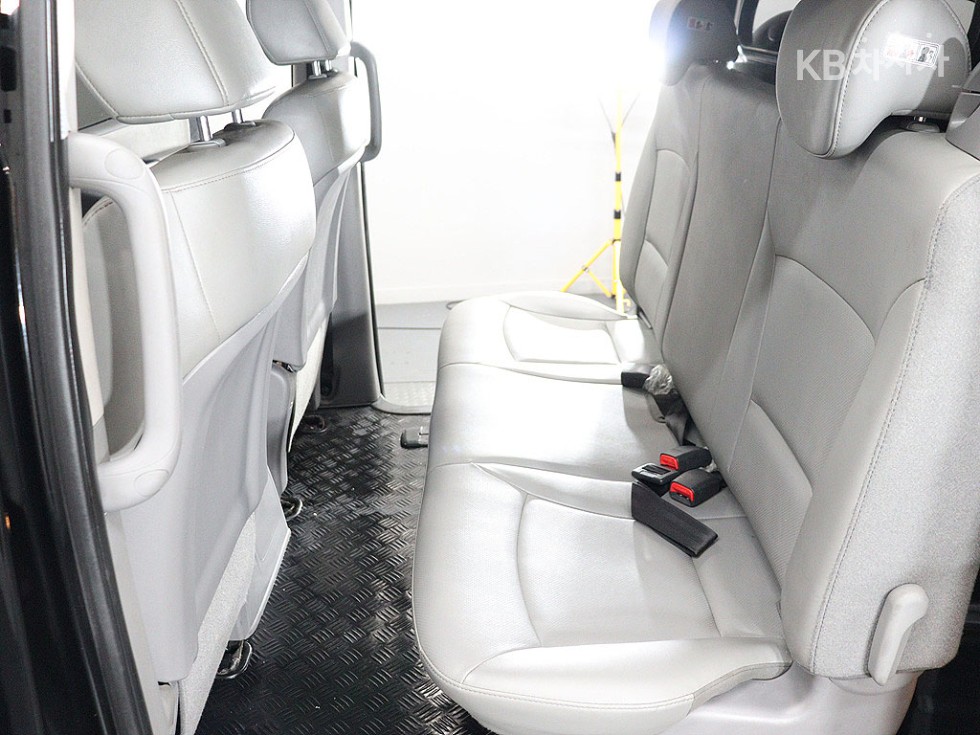 Hyundai Starex — miniaturë 17