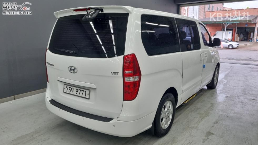 Hyundai Starex — miniaturë 2