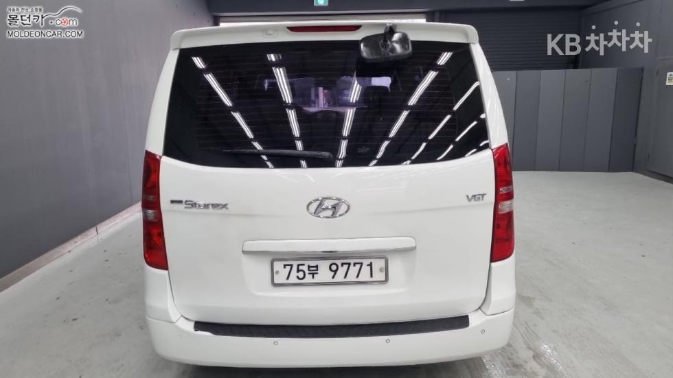 Hyundai Starex — miniaturë 4