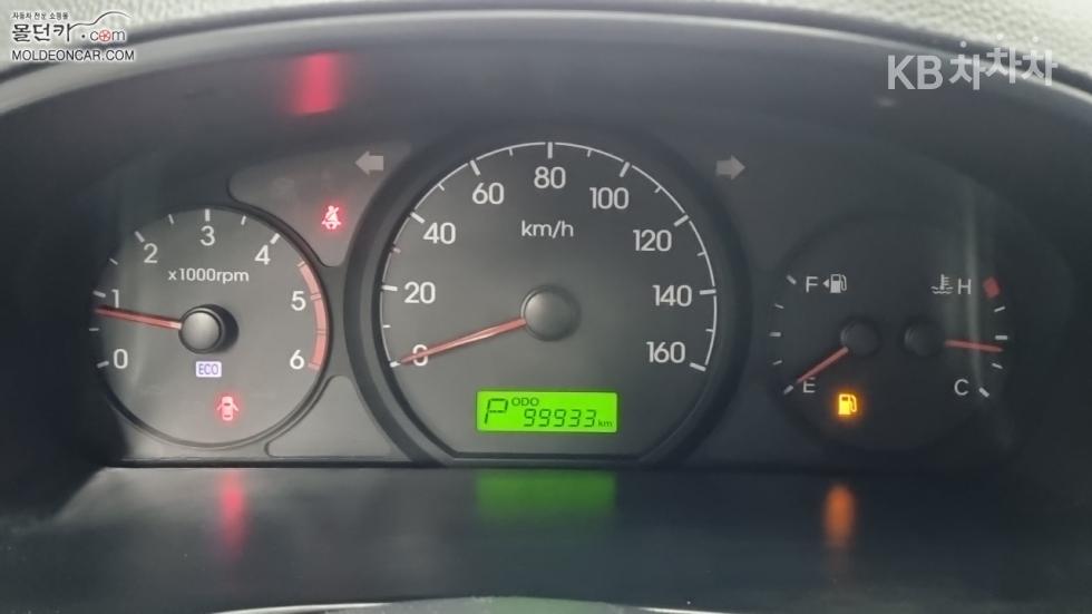 Hyundai Starex — miniaturë 5