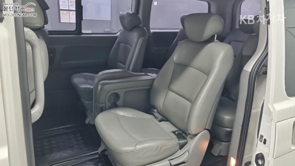 Hyundai Starex — miniaturë 10