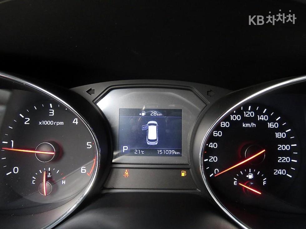 Kia Carnival — miniaturë 13