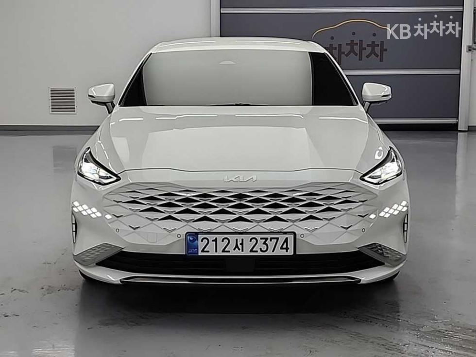 2022 Kia K8 photo