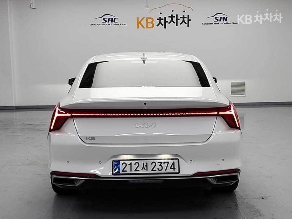 2022 Kia K8 photo