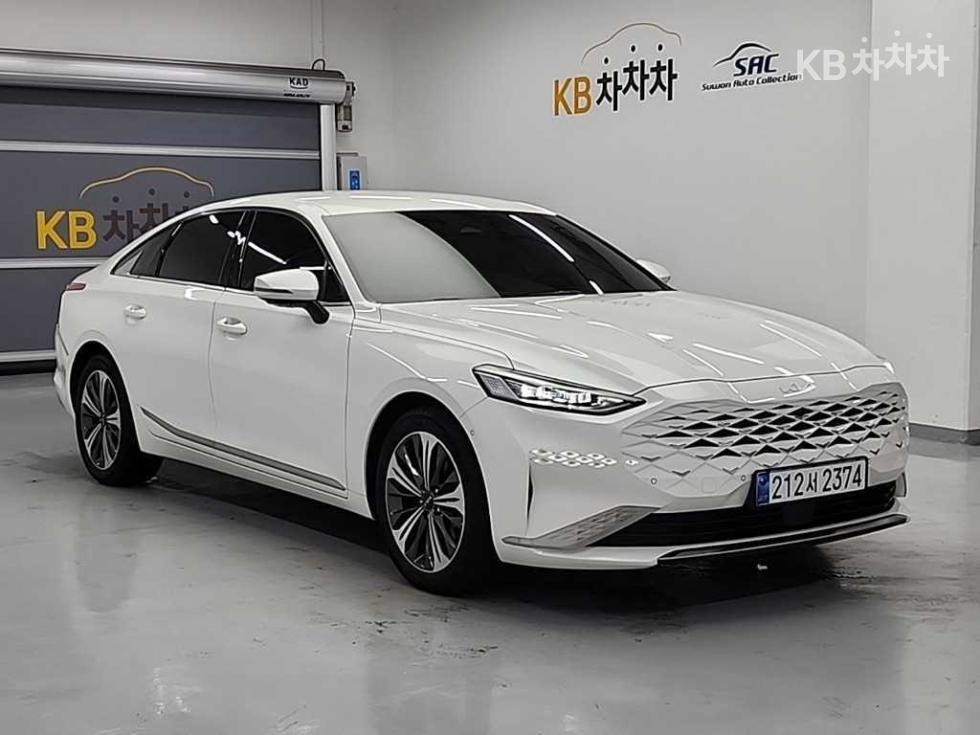 2022 Kia K8 photo
