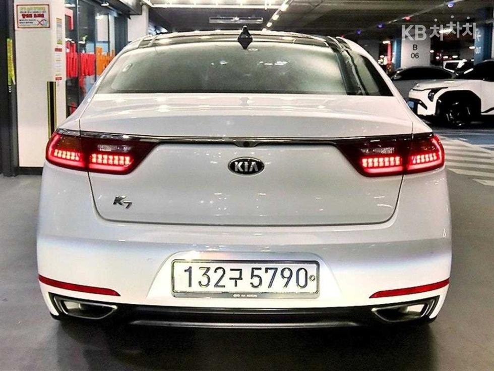 Kia K7 — miniaturë 5