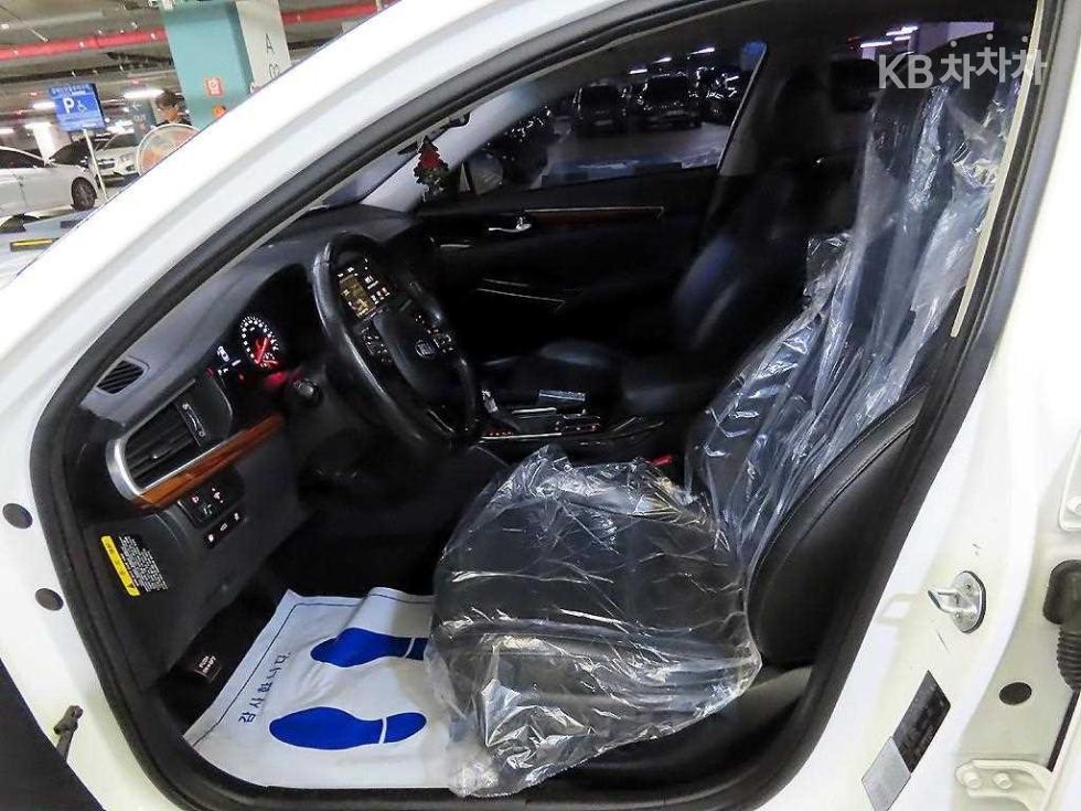 Kia K7 — miniaturë 6