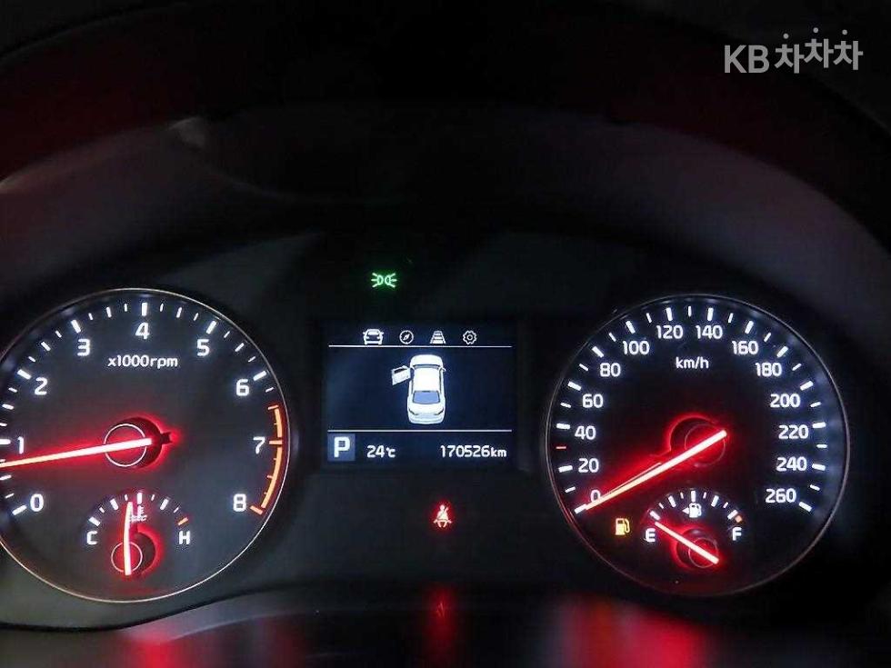 Kia K7 — miniaturë 9