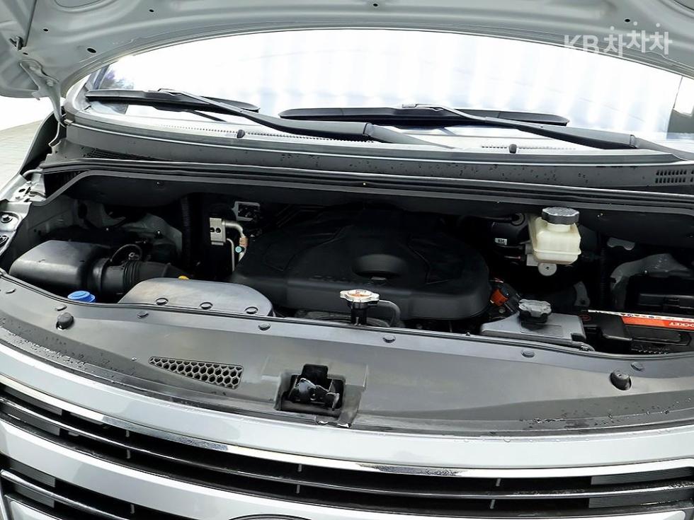 Hyundai Starex — miniaturë 7