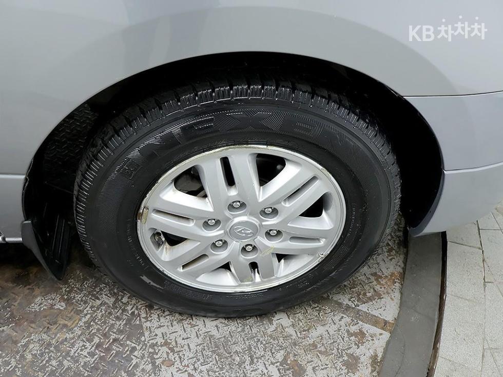 Hyundai Starex — miniaturë 8